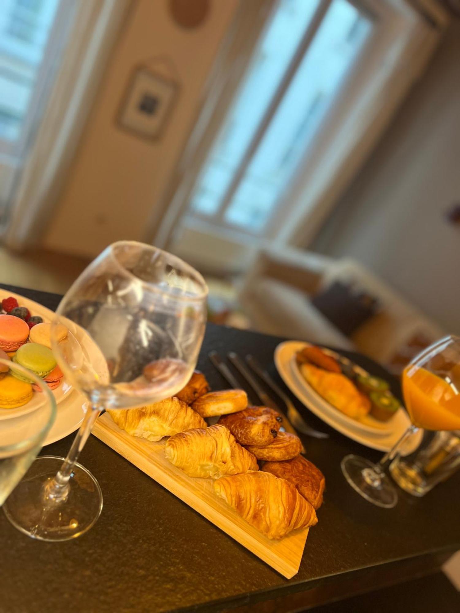 Appartement A Saint-Paul En Plein Coeur Du Marais 4 Pers Paris Luaran gambar