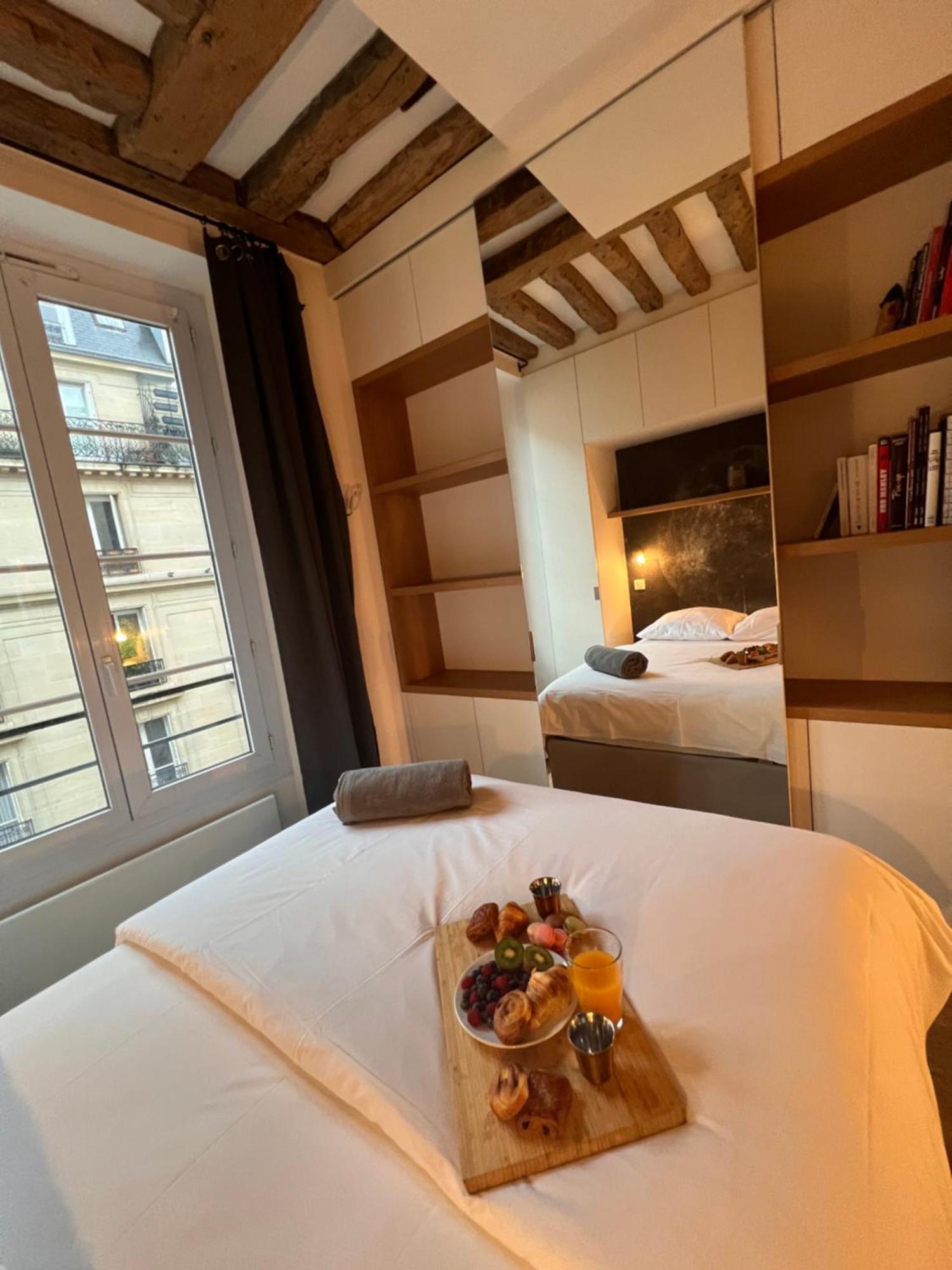 Appartement A Saint-Paul En Plein Coeur Du Marais 4 Pers Paris Luaran gambar